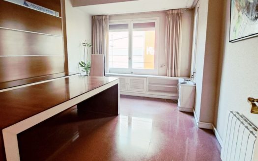 Alquiler Oficina El Pla del Remei L’Eixample València ref. 1-63543