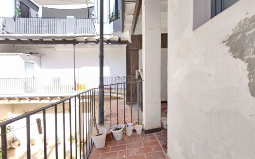 Venta Piso  El Castell Burjassot ref. 1-65366