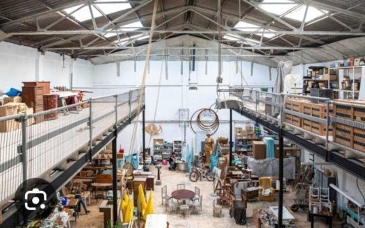 Venta Local-Nave Ciutat Fallera Benicalap València ref. 1-65400