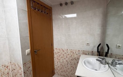 Venta Piso Torrefiel Rascanya València ref. 1-65545