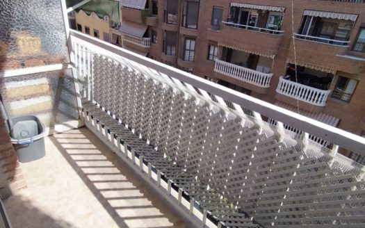 Venta Piso Torrefiel Rascanya València ref. 1-65562