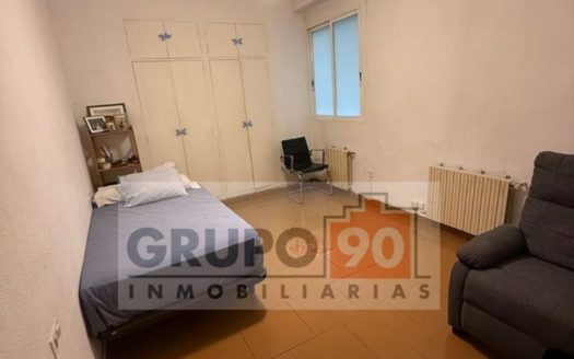 Venta Piso La Petxina Extramurs València ref. 1-65643