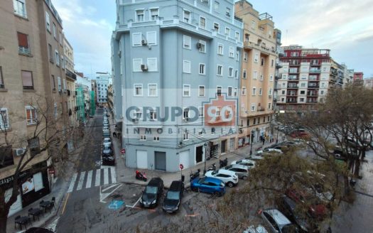 Venta Piso La Petxina Extramurs València ref. 1-65704