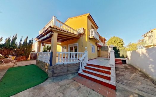 Venta Casa-Chalet Gallipont La Pobla de Vallbona ref. 1-65658