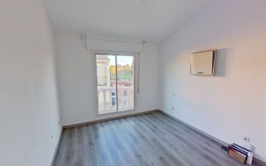 Venta Casa-Chalet Gallipont La Pobla de Vallbona ref. 1-65658