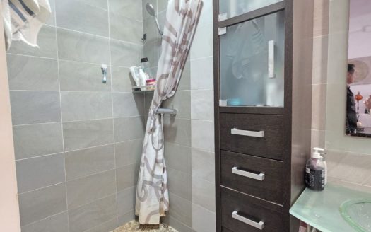 Venta Piso El Pilar Ciutat Vella València ref. 1-65780