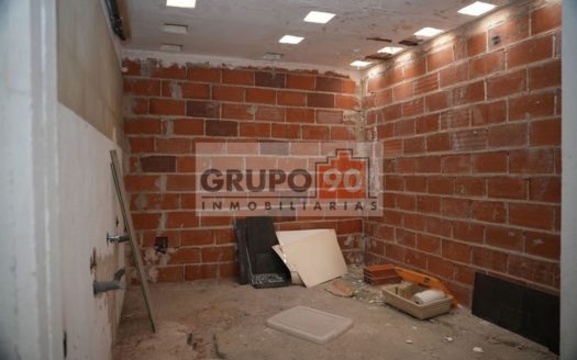Venta Local-Nave Zona Campus Universitario Burjassot ref. 1-65800