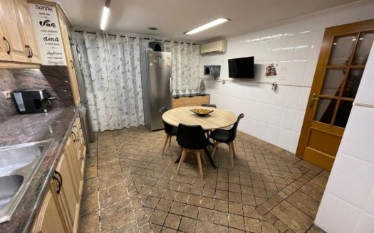 Venta Piso El Mercado Manises ref. 1-65801