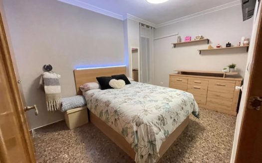 Venta Piso El Mercado Manises ref. 1-65801