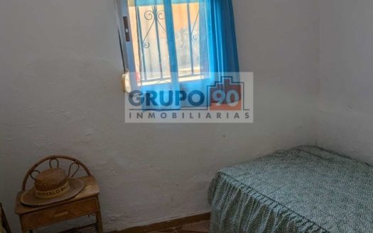 Venta Casa-Chalet Requena ref. 1-65833