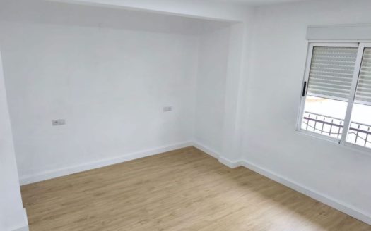 Venta Piso Centro Ciudad Paterna ref. 1-65837
