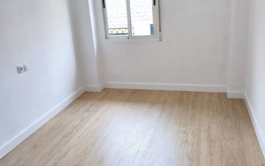 Venta Piso Centro Ciudad Paterna ref. 1-65837