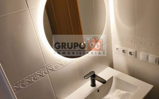 Venta Piso Centro Ciudad Paterna ref. 1-65837