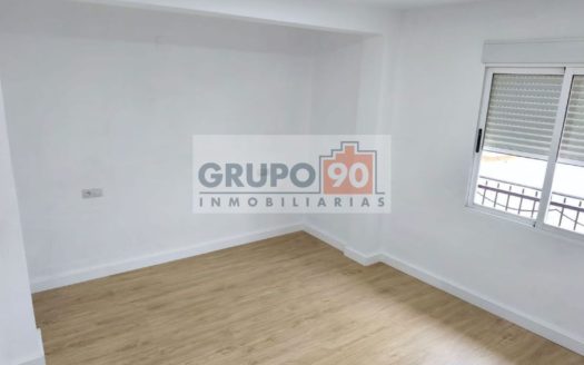 Venta Piso Centro Ciudad Paterna ref. 1-65837