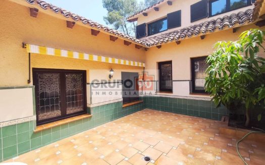 Venta Casa-Chalet El Bosque Chiva ref. 1-65846