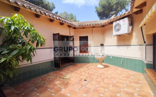 Venta Casa-Chalet El Bosque Chiva ref. 1-65846