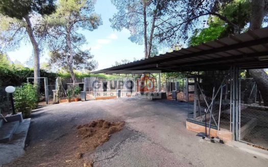 Venta Casa-Chalet El Bosque Chiva ref. 1-65846