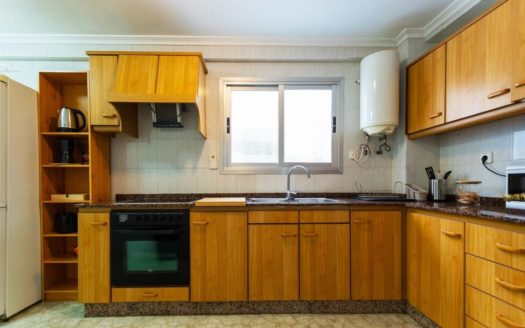 Venta Piso La Torre Pobles del Sud València ref. 1-65879