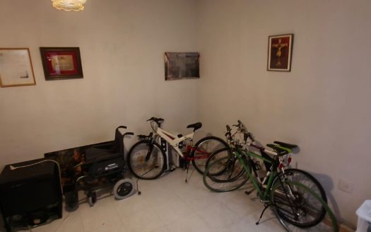 Venta Casa-Chalet Sants Patrons Casc Urbà Alzira ref. 1-65894