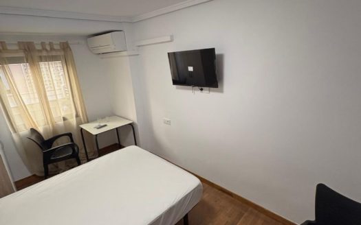 Venta Piso Torrefiel Rascanya València ref. 1-65895
