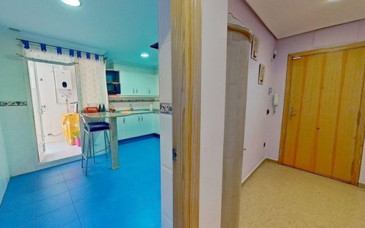 Venta Piso Tavernes Blanques ref. 1-65898