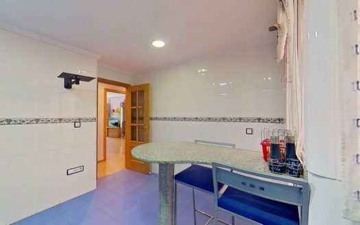 Venta Piso Tavernes Blanques ref. 1-65898